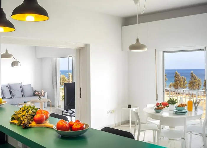 H2o Seafront Apartament Protaras