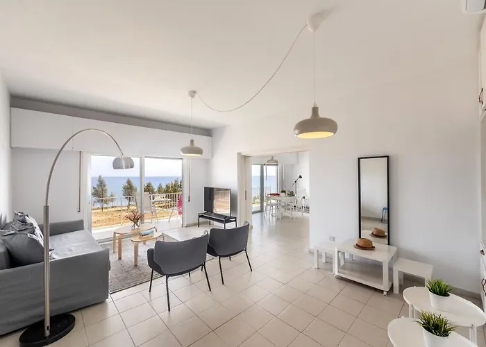 H2o Seafront Apartament