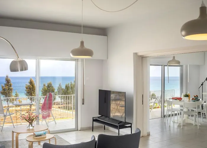 Apartament H2o Seafront Protaras