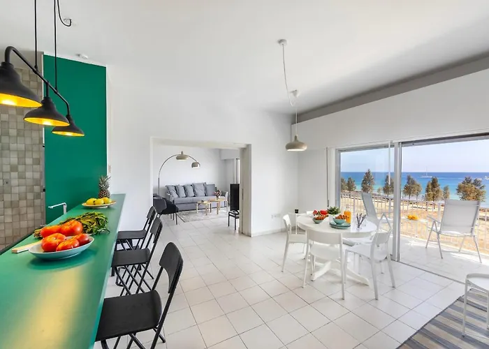 H2o Seafront Apartamento *